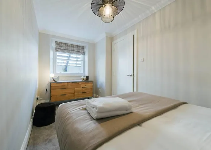 Glasgow Central Luxury Apartment